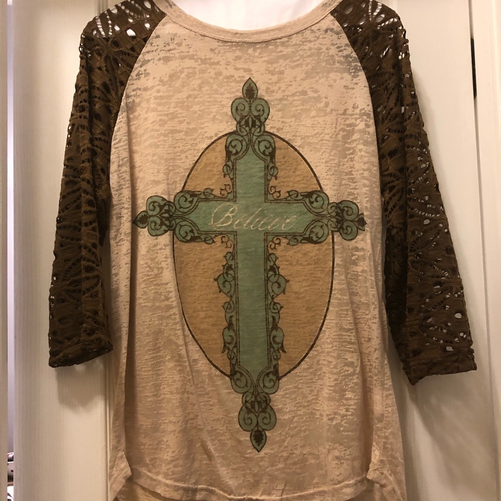 Cross T-shirt